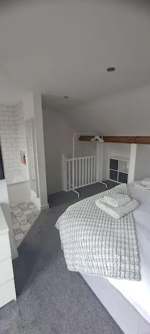 Holiday home 3 Bed Home In Heart Of Cardiff